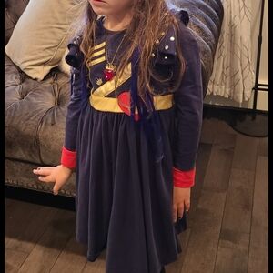 Only Little Once Evil Heiress (Evie Descendants) dress Size: 8 girls